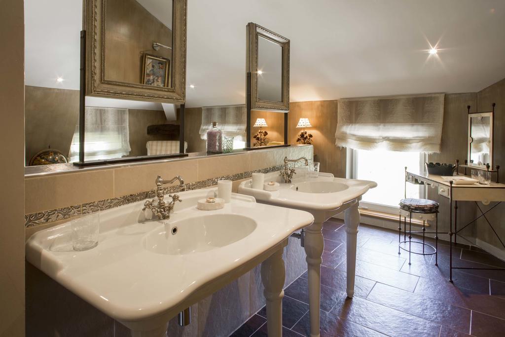 Chateau Talaud Bed and Breakfast Loriol-du-Comtat Habitación foto