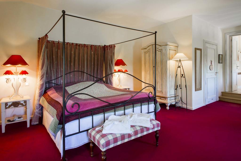 Chateau Talaud Bed and Breakfast Loriol-du-Comtat Habitación foto